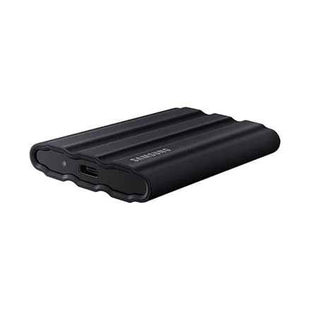 Samsung Portable SSD T7 Shield, 2 TB, USB 3.2 Gen.2, 1,050 MB/s read, 1,000 MB/s write, Robust external hard drive outdoor for Mac, PC, and smartphone, Black, MU-PE2T0S/EU