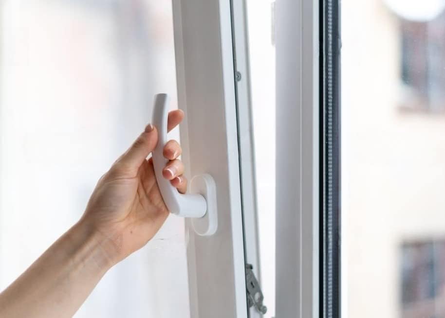 Ante bellum high-quality white aluminum window handles - secure and stylish accessories for windows and doors with a 35mm long pin. Fits most standard windows. (White, 5 pieces)