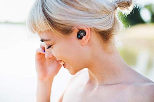 JBL Tune 125 TWS In-Ear Bluetooth headphones in Blue - Wireless earbuds with built-in microphone - Music streaming for up to 8 hours on a single charge - Includes charging case.