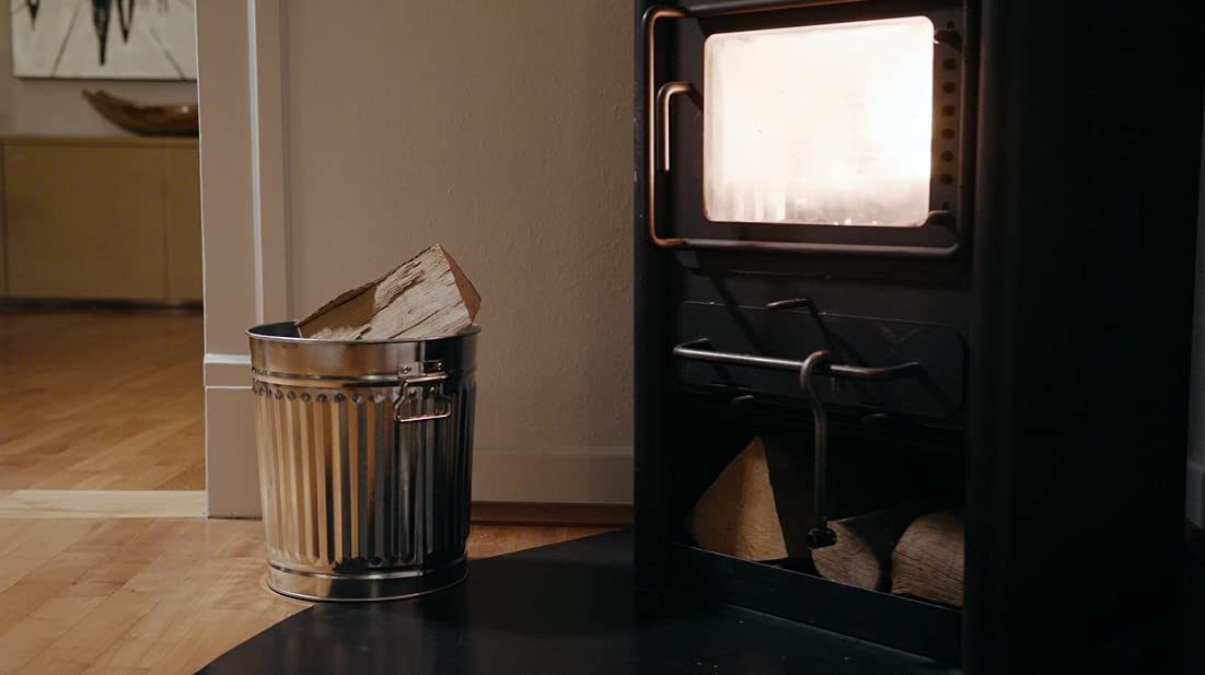 Jinfa Retro metal bin with lid and carry handles - trash can, ash bin, feed bin, pellet container, laundry bin - durable & versatile for kitchen, garden & household.