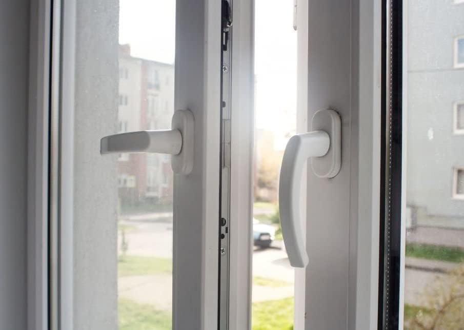 Ante bellum high-quality white aluminum window handles - secure and stylish accessories for windows and doors with a 35mm long pin. Fits most standard windows. (White, 5 pieces)