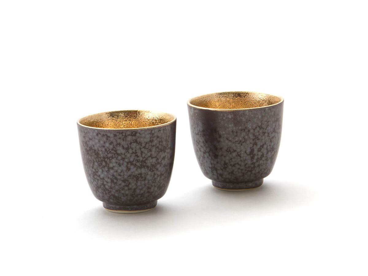 Miyazaki - Sake cup Shuki made of Japanese Arita porcelain from the Shuki tableware series. Set of 2. 40 ml. Produced in the famous Arita porcelain.