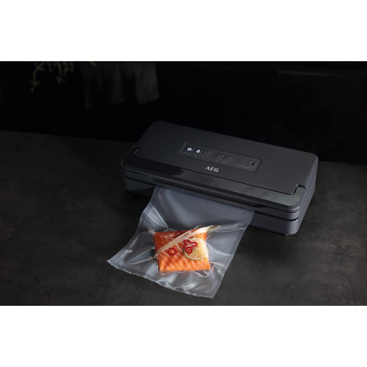 AEG A6-1-6AG vacuum sealer / fast and automatic food vacuuming / preserving nutrients / double sealing / Pulse function / Wet & Dry mode / BPA-free / gray
