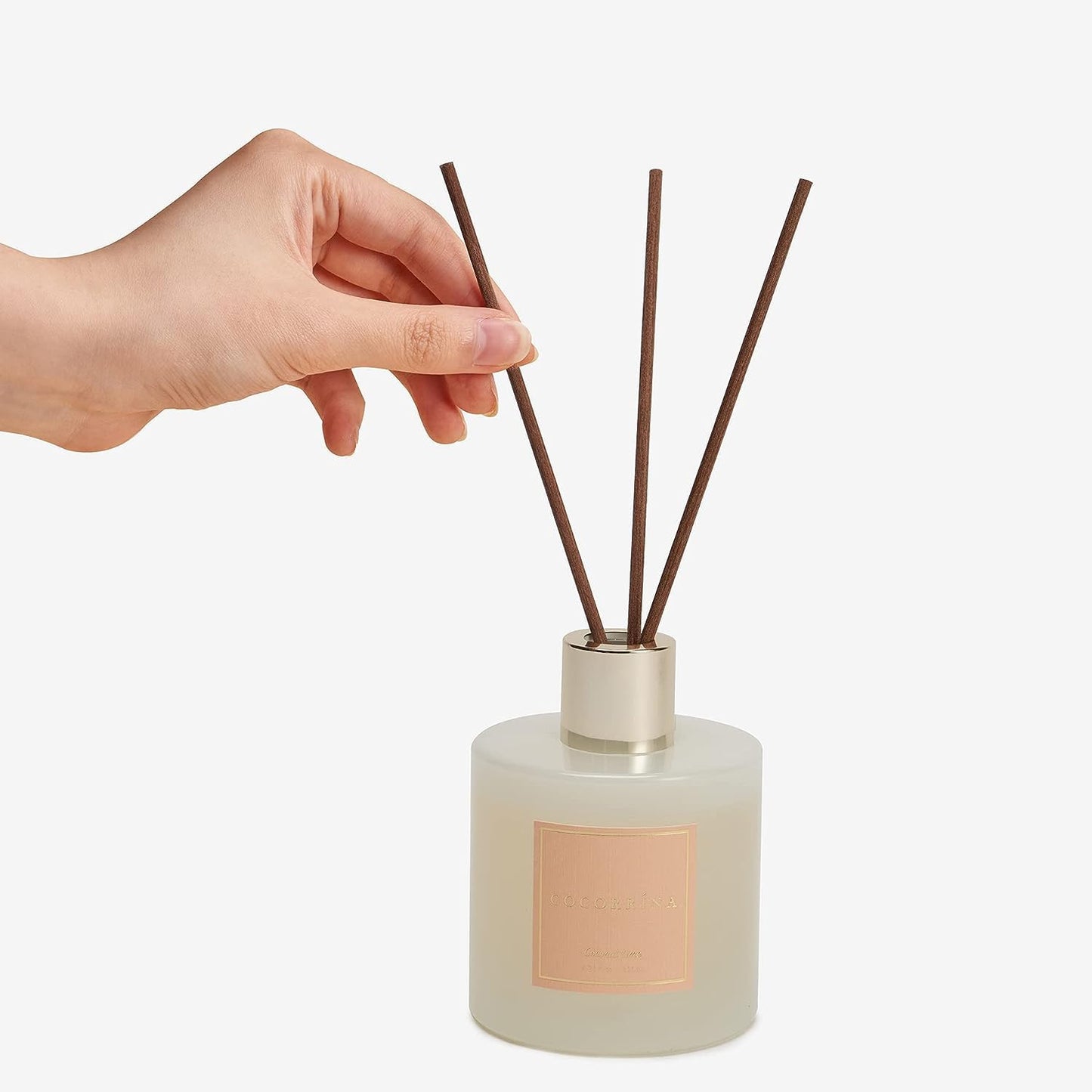 COCORRÍNA room fragrance reed diffuser with 8 scent sticks 200ml - coconut-lime, natural, long-lasting, home scent essential oil reed diffuser for bathroom shelf decoration.