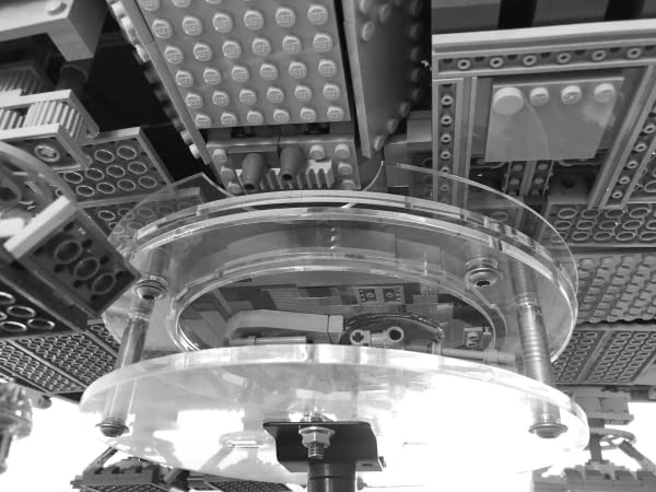 FiguWorld FalconHolder is the acrylic stand compatible with Lego Millennium Falcon Star Wars Set 75192.