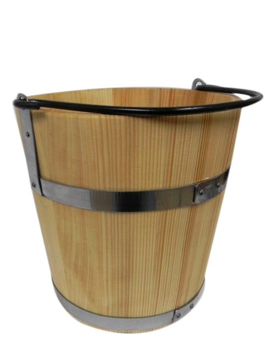 Large wooden bucket with metal ring and handle, 10 liters, old style, very sturdy, sauna bucket.