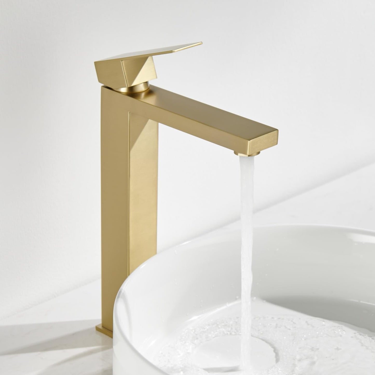 DETBOM Bathroom Faucet Gold, High Basin Faucet made of stainless steel, High spout height 250 mm, with low-noise ceramic valve core, Mixer Tap for Hot and Cold Water Adjustable