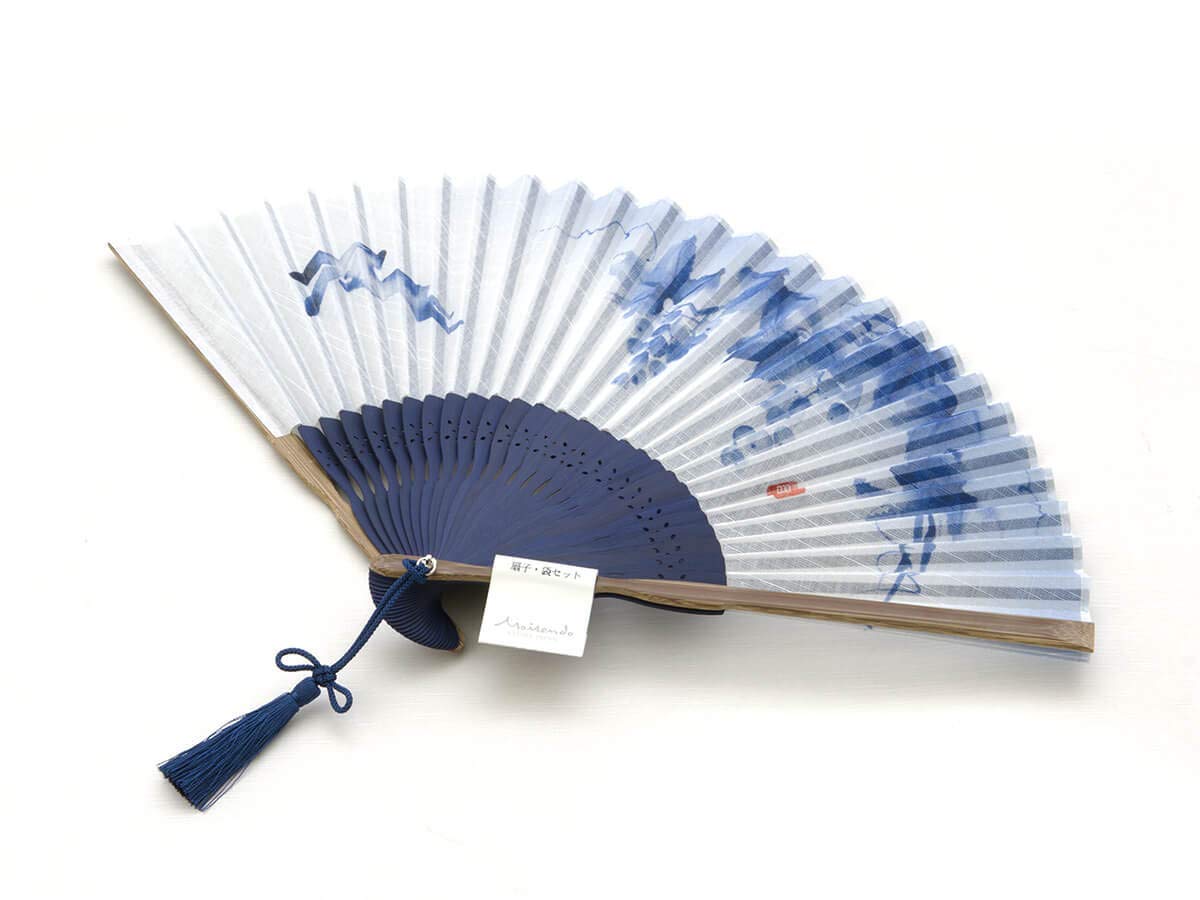 Maisendo hand fan Yoru, blue-white, made of bamboo wood and Japanese cotton, linen premium quality fabric case and gift box.