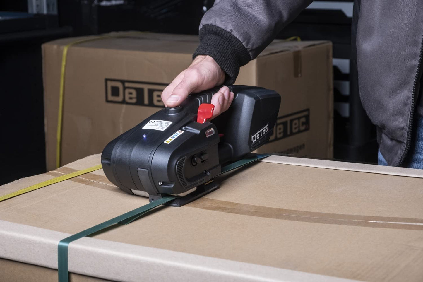 DeTec. DT-UM19 Battery-powered strapping tool for plastic straps (PE and PP) Strapping device Strapping machine Manual strapper Band tensioner Hand tool incl. 2x Li-Ion BATTERY | Strapping tensioner