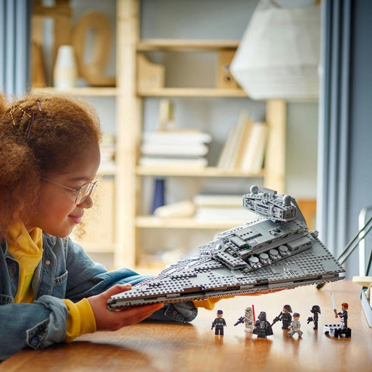 LEGO Star Wars 75394 Imperial Star Destroyer - spaceship toy with detailed interior and 7 minifigures - birthday gift for boys aged 10 and up and adult fans