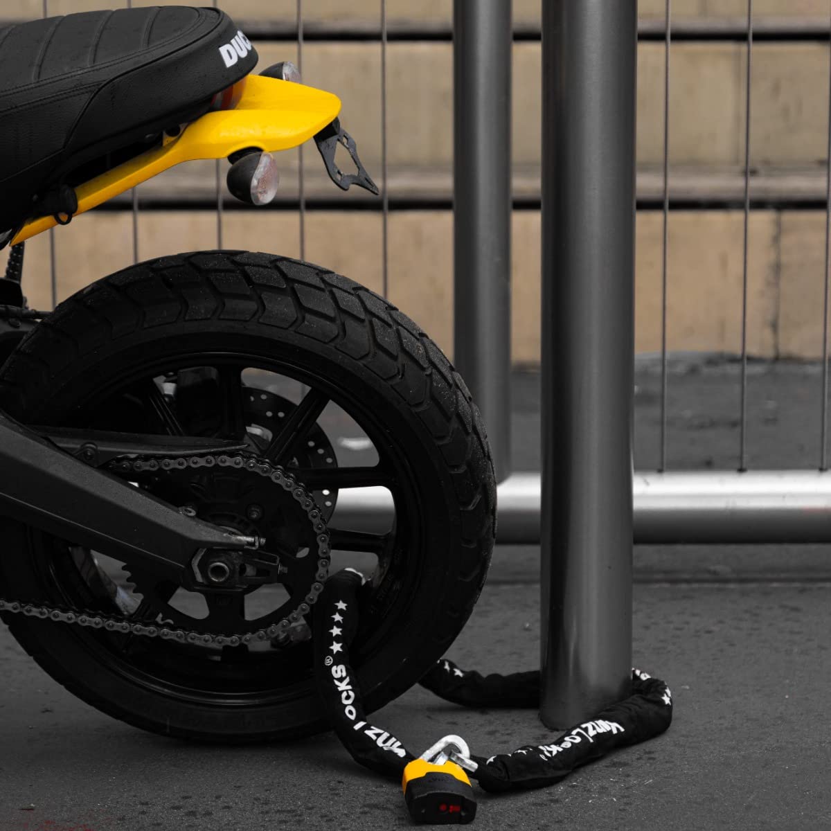 VINZ Makalu chain lock 300cm ø11mm | ART 4 certified | Motorcycle lock Moped lock Scooter & E-scooter | Motorcycle chain lock & armored lock | 120-300 cm (300 cm)