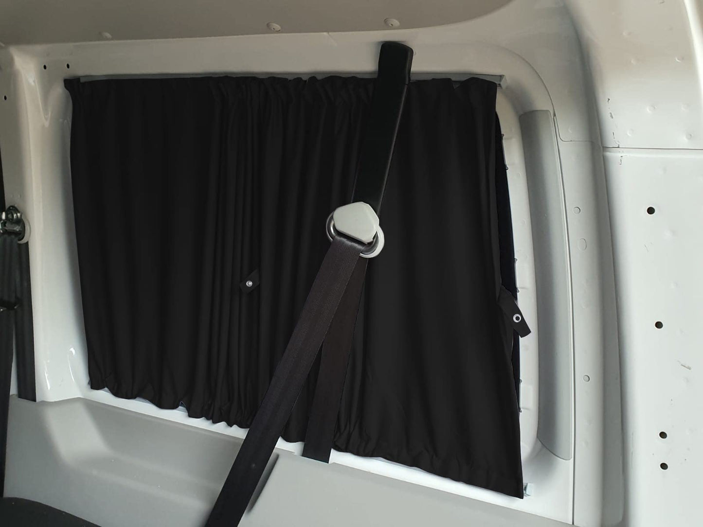 BREMER SEAT COVERS Custom Curtains Sunshades compatible with VW T5 T6 T6.1 Transporter Caravelle Long Wheelbase with Rear Hatch in Black Camping Accessories Motorhome Accessories Camper Curtains 718