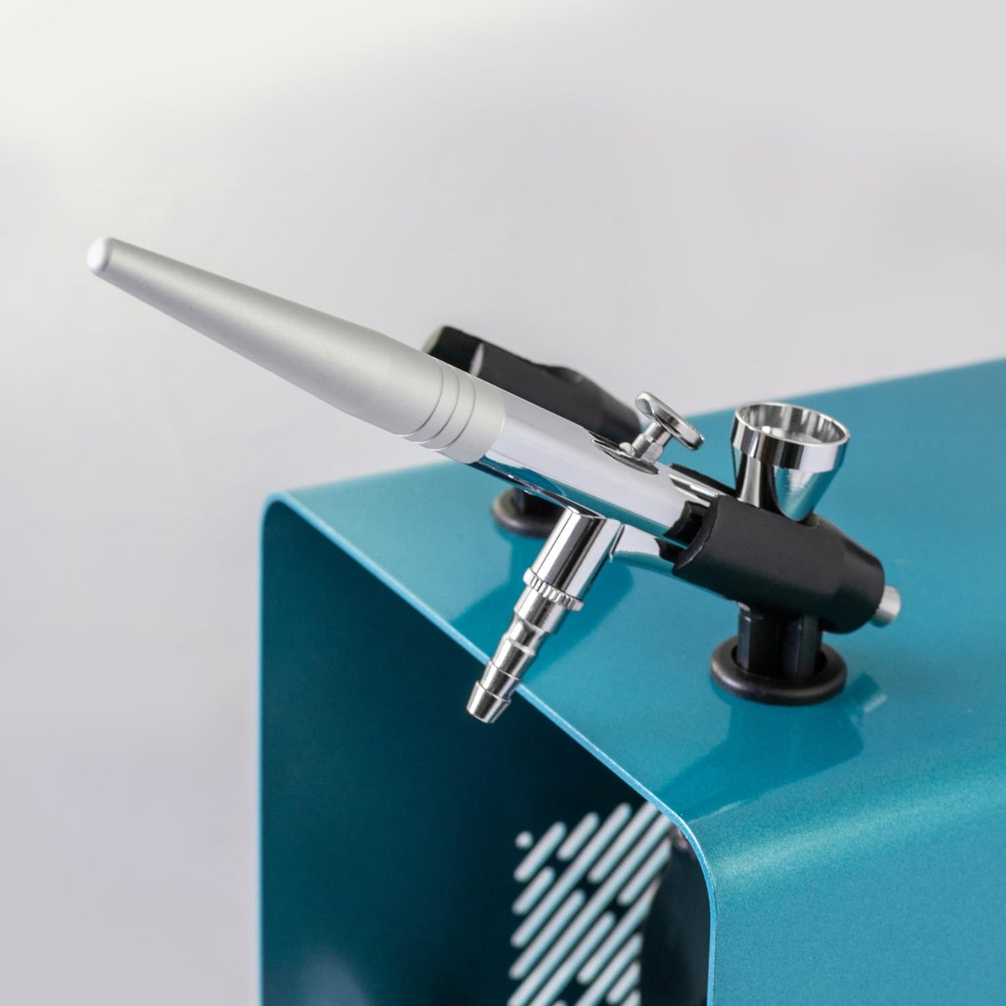 AirBrush Compressor Duo-Power II-C - The Airbrush kit with double/twin cylinder with protective housing for artists with high standards, basic equipment for any Airbrush set.