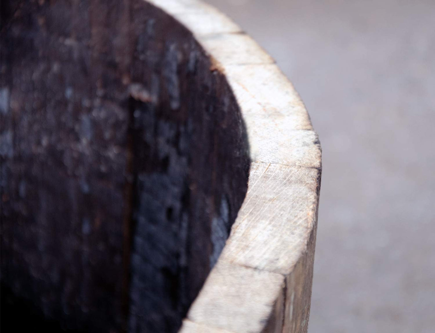 Temesso whisky barrel section can be used as a planter for kitchen herbs, herb garden, bird bath, or tub. Height approximately 18cm (natural).