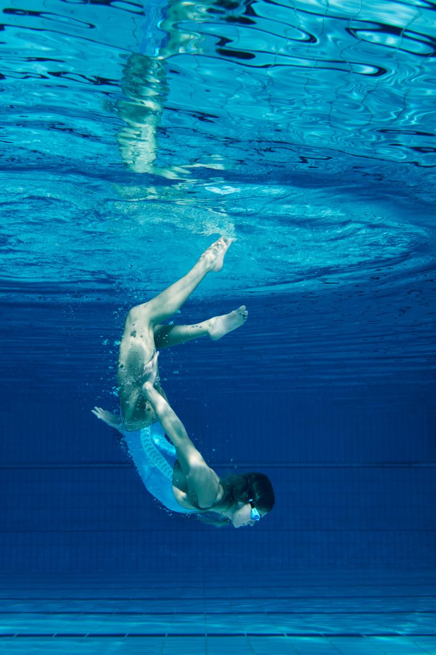 ARENA The One Mirror Adult Unisex Swim Goggles, Swim Goggles with Large Mirrored Lenses, Anti-fog Treatment, UV Protection, Self-adjusting Nose Bridge, Orbit-Proof Seals