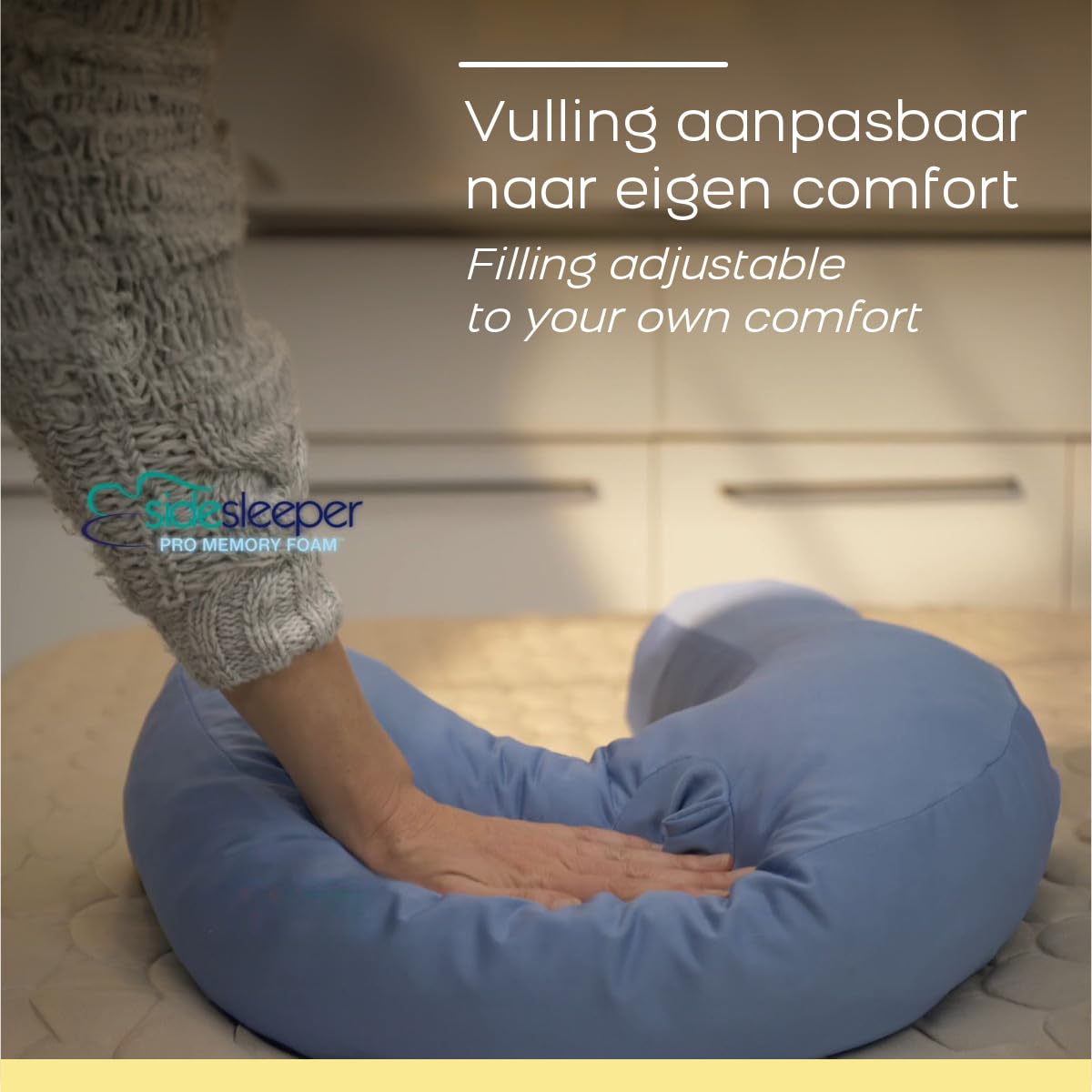 Side Sleeper Pillow for side sleepers to prevent snoring - ergonomic memory foam neck support pillow to relax the cervical spine - with cover - 42 x 37 x 15 cm.