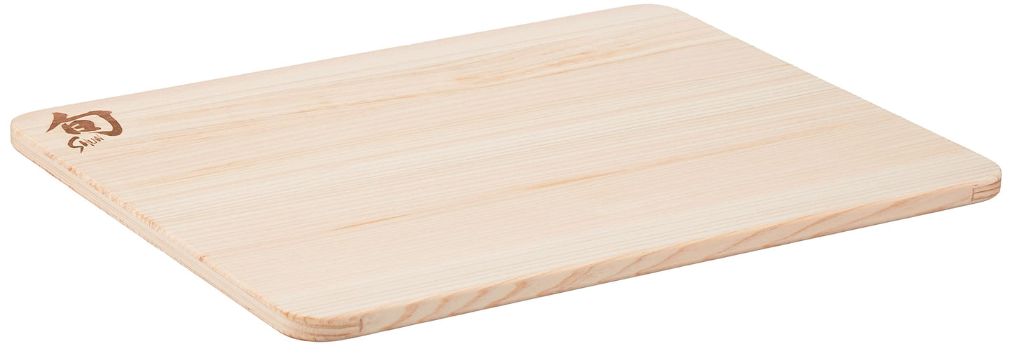 KAI Shun Hinoki Cutting Board, Size S - Japanese Cypress - Dimension 27.5 x 21.5 x 1 cm Cutting surface Wooden board for cutting.