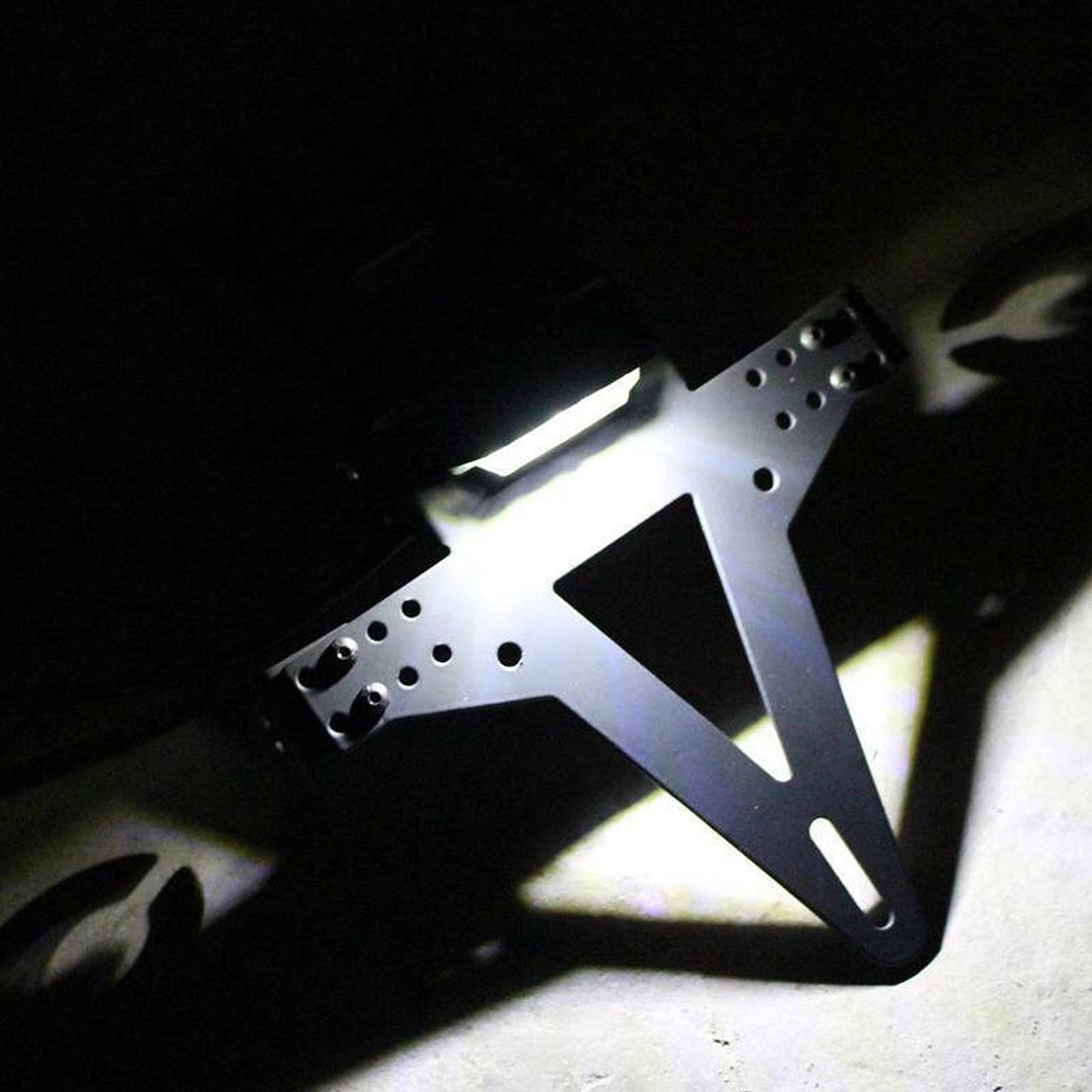 LED light motorcycle license plate holder plate holder For Universal For YZF R1 R3 R6 R15 R25 Fz6 Mt-07 Mt 07