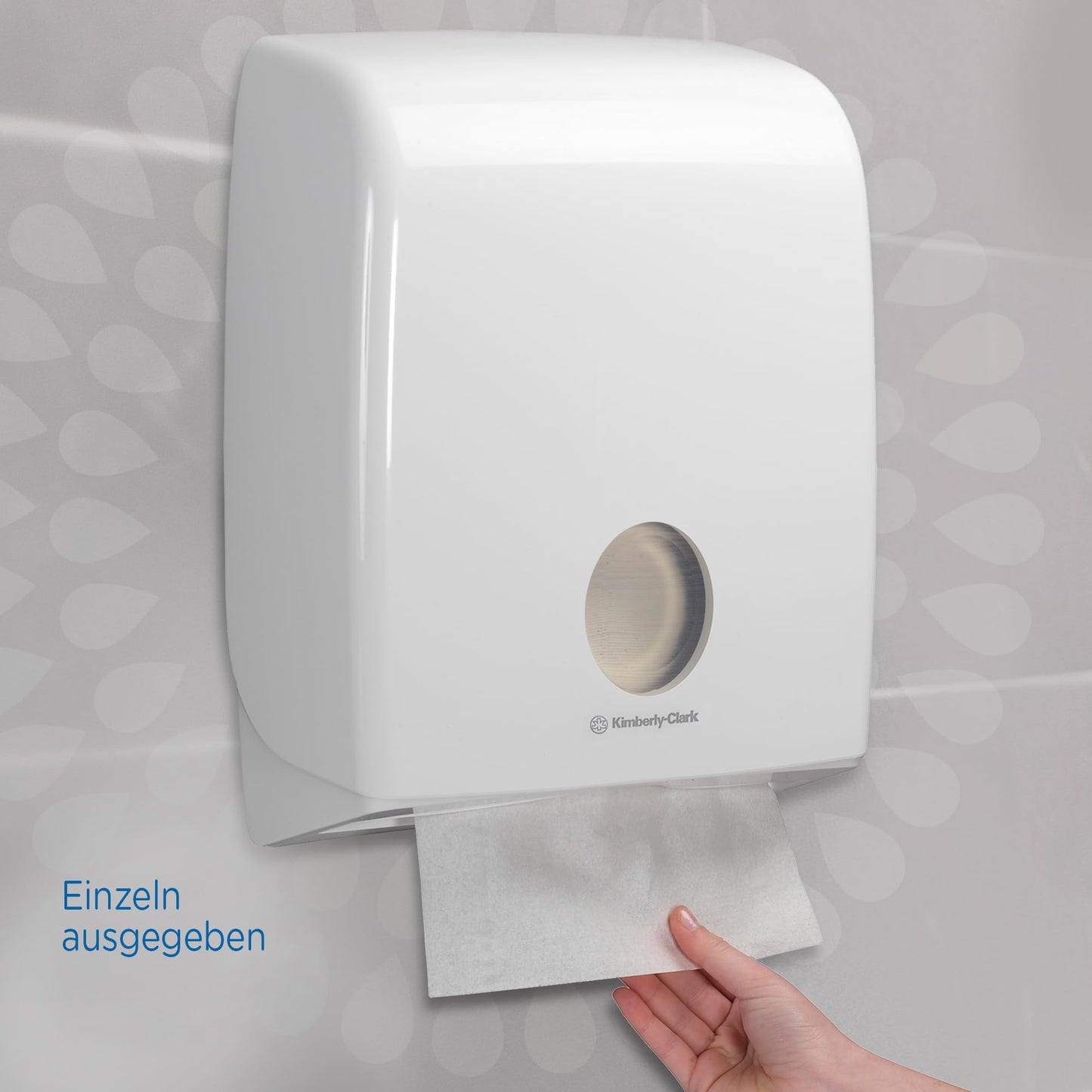 Kleenex Ultra Paper Towels with Interfold Folding 6710, 3-ply paper towels with V-Fold, featuring Airflex technology and FSC paper, 15 packs x 96 towels (1,440 folded towels).