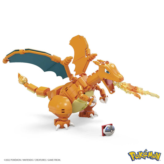 Mega Charizard Pokémon figure with 223 pieces to build, featuring movable wings and a Pokéball pen. Suitable for ages 6 and up. GWY77.