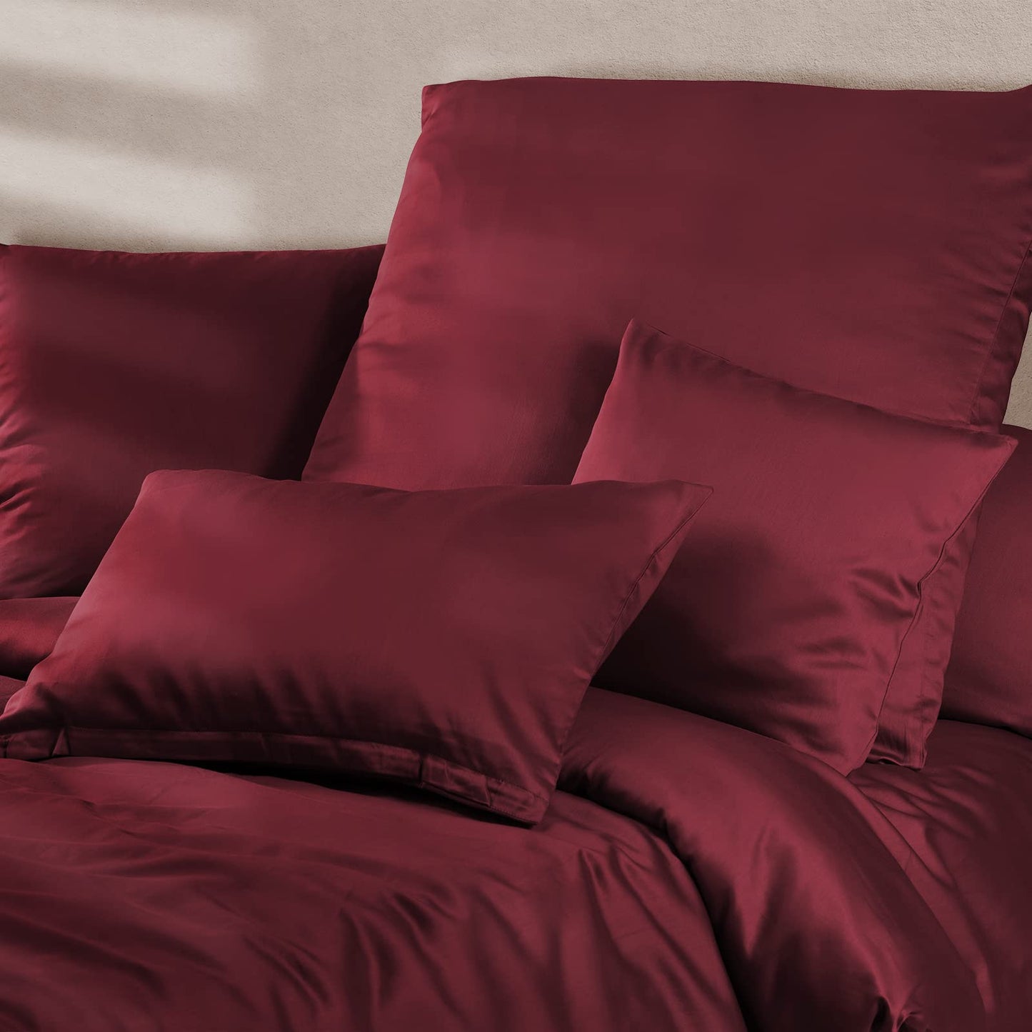 Pure Label 2-piece set of Mako satin pillowcases 40x80 cm made of 100% cotton in red - wonderfully soft pillowcases to match our bedding sets.