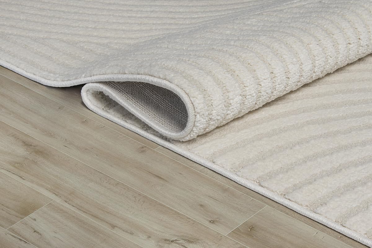 The carpet Everest - modern short pile rug for living room bedroom with high-low effect, 3D effect, high pile density and pleasantly soft, Cream, 200 x 290 cm