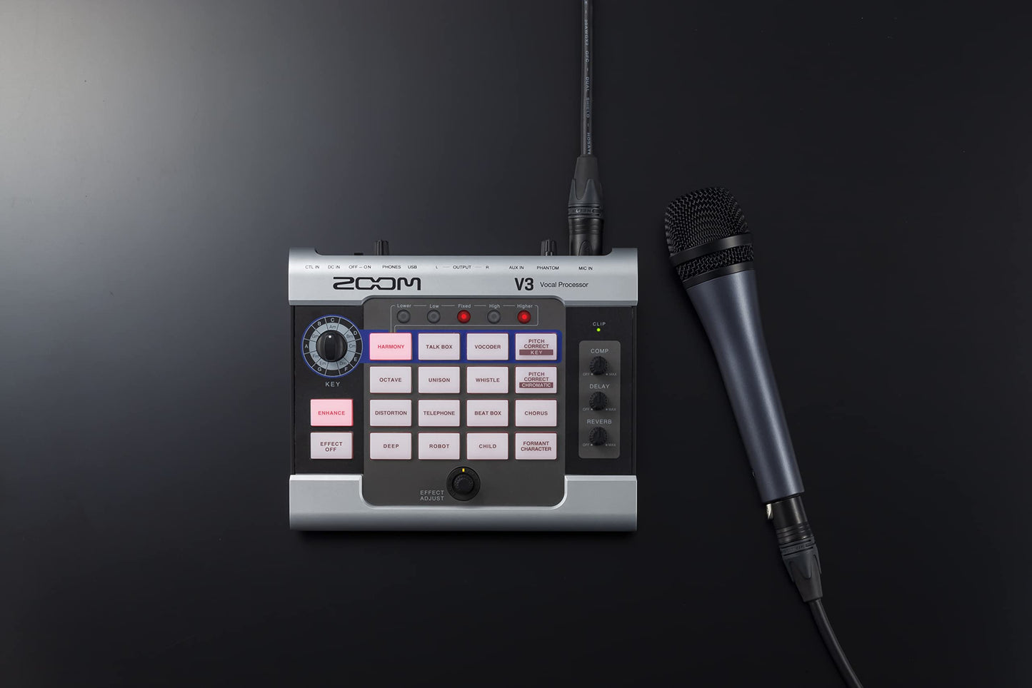 ZOOM V3 Vocal Processor - effects unit for enhancing vocals, voices, and speech, for recording and streaming, podcasts, videos, and content optimization, black & silver.