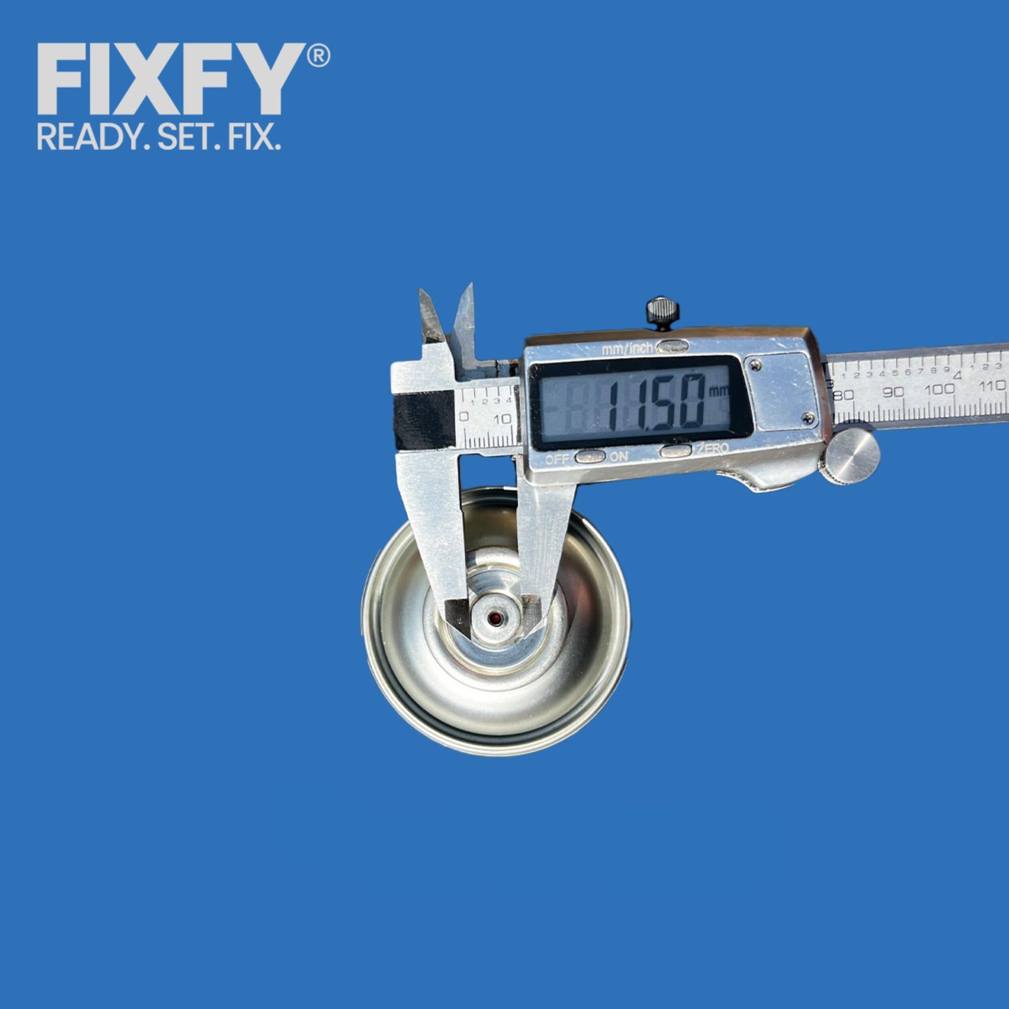 FIXFY 5in1 - Air conditioning self-refill kit for vehicles from 2017 | Replacement refrigerant R1234YF with oil, sealant, drying agent & UV dye, including hose with gauge & adapter