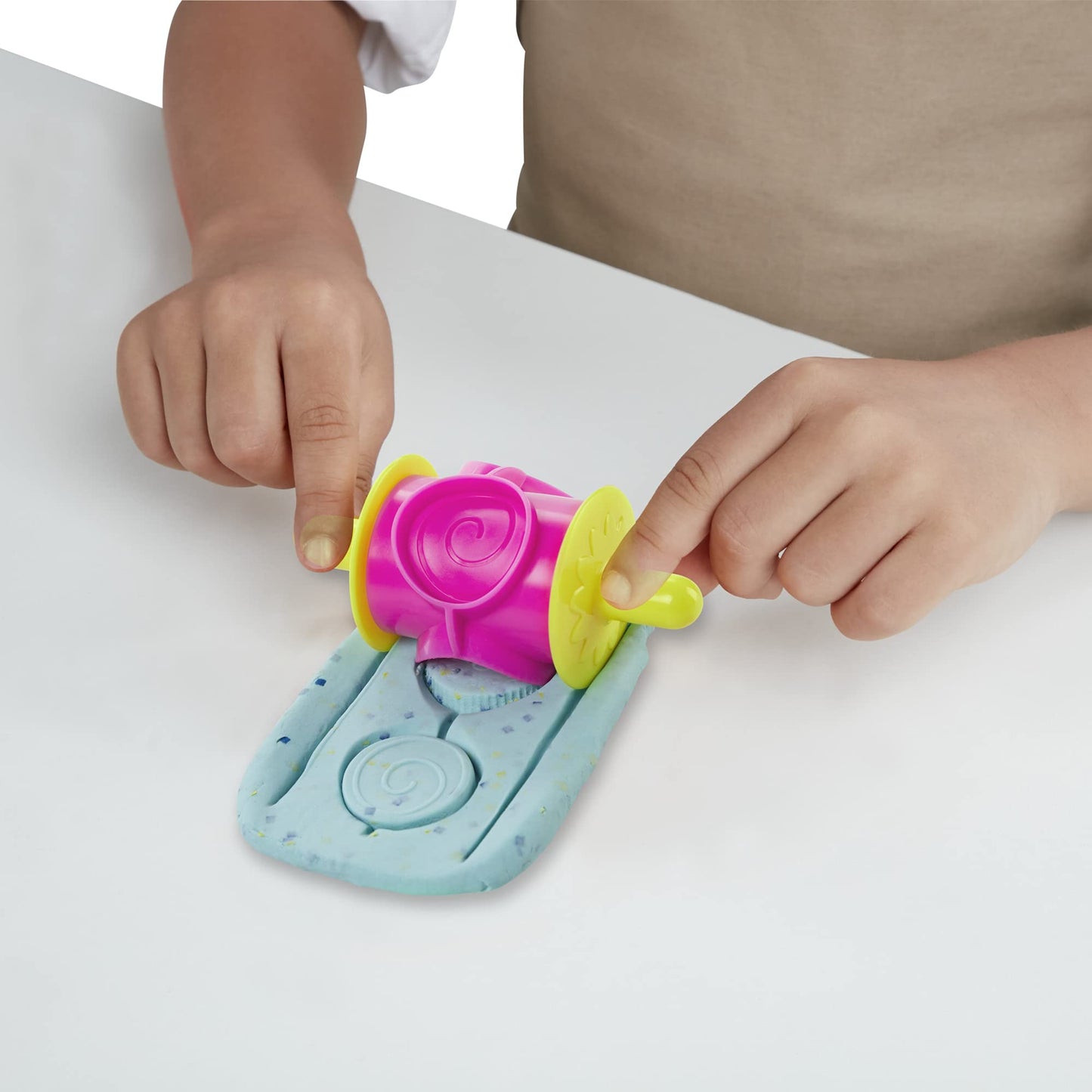 Play-Doh Kitchen Creations Kitchen Machine and Cookie Party Playset for kids aged 3 and up, comes with 15 cans.