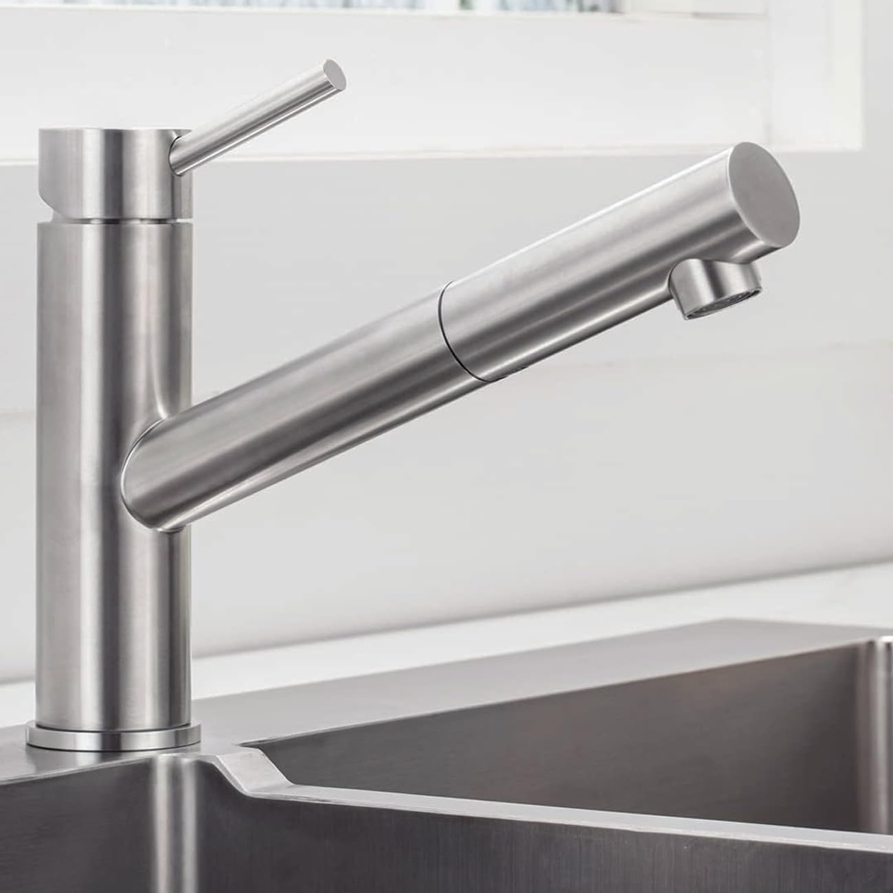 ONCE Kitchen Faucet Pull-Out Sink Mixer Tap in Brushed Stainless Steel, Kitchen Faucet with 150° Swivel, High Pressure Sink Mixer for Kitchen, Matte