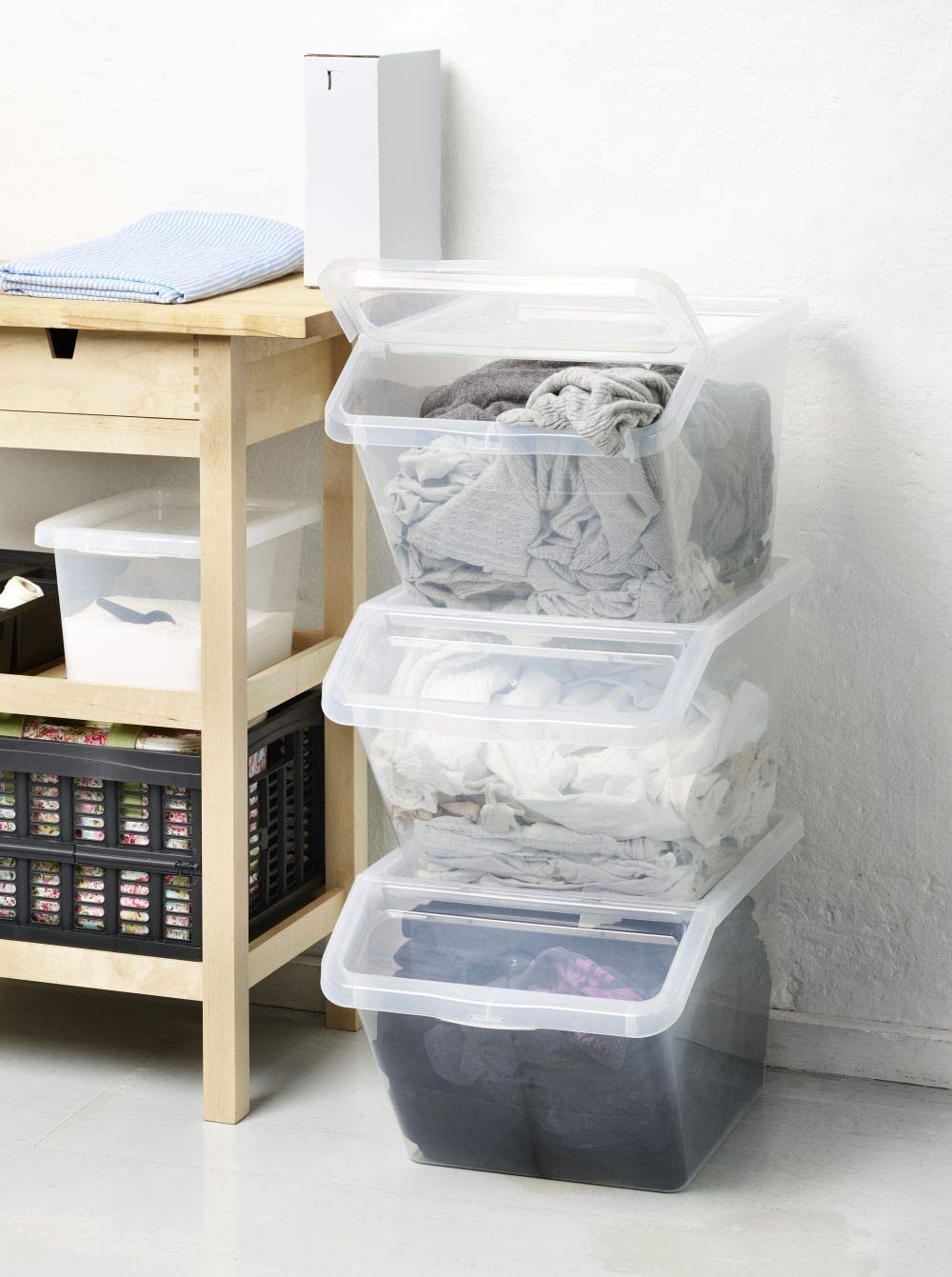 Kreher 3 x Storage Box, Sorting Box made of plastic in transparent. With approx. 40 liters volume per box. Stackable. Dimensions WxDxH in cm approx.: 39.4 x 59.7 x 31.2 cm