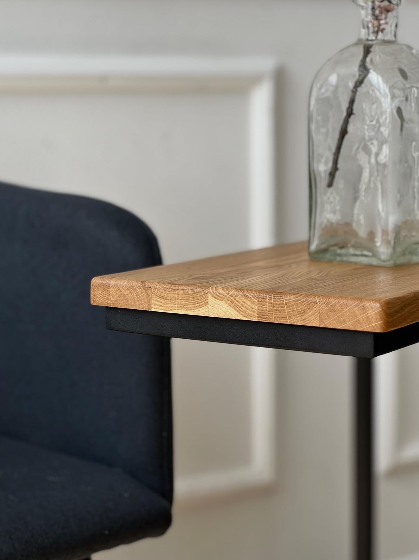 BestLoft.de Small Side Table Sofa Black White Wood Laptop Table C Shape Coffee Table Side Table Tray Table Oak Bedside Table High Laptop Table for Sofa Small Living Room Table