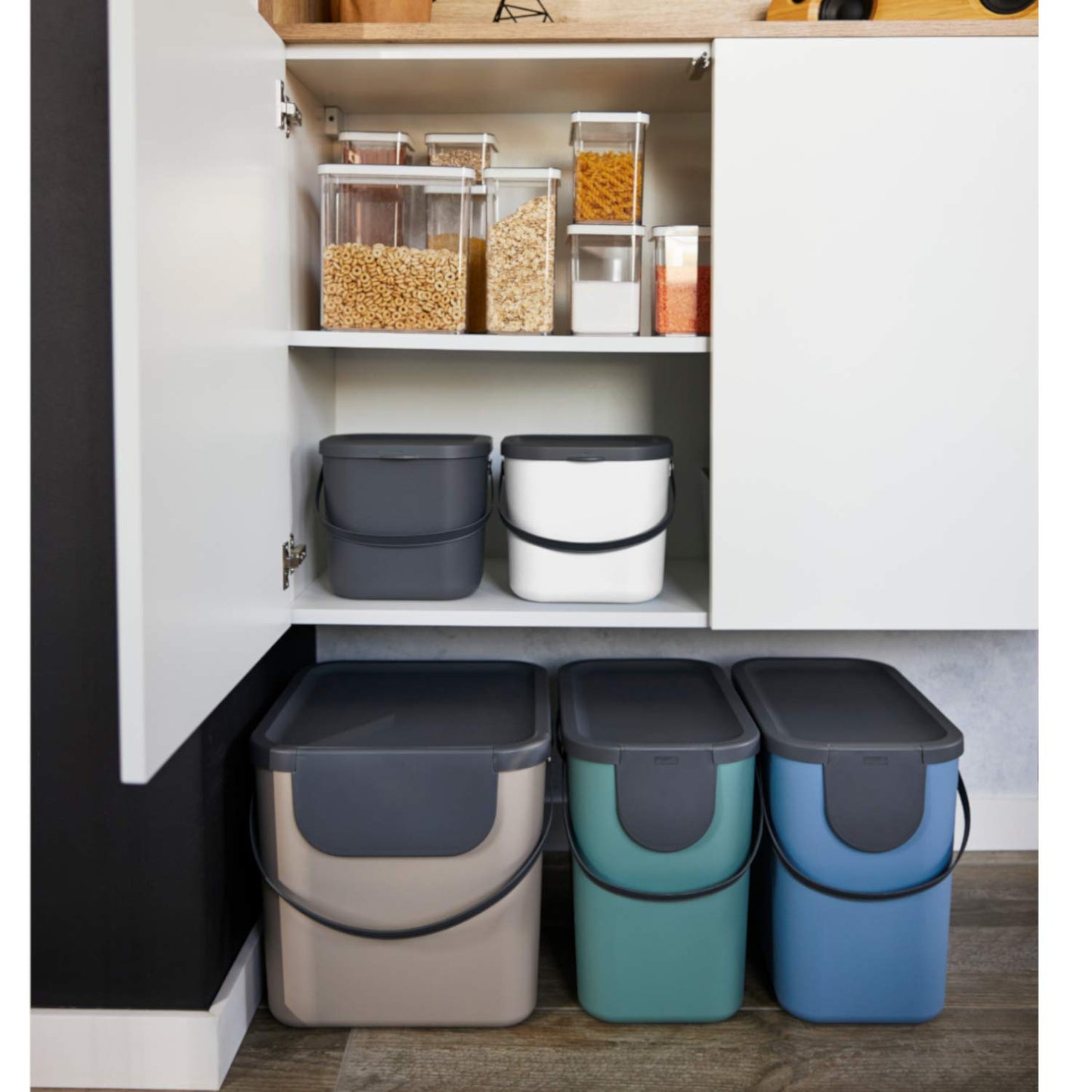 Rotho Albula 3-piece waste separation system 40l for the kitchen, plastic (PP) BPA-free, colorful, 40l (39.8 x 35.8 x 33.9 cm)