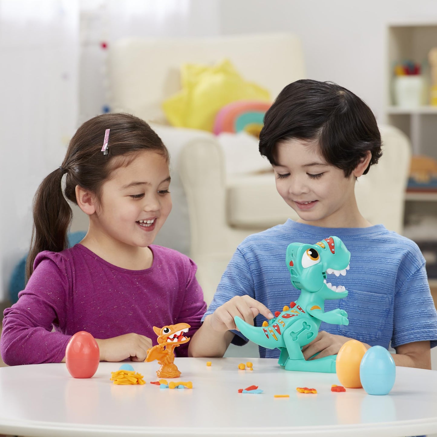Play-Doh Dino Crew Crunchin' T-Rex Toy for Kids 3 Years and Up with Dinosaur Sounds and 3 Eggs.