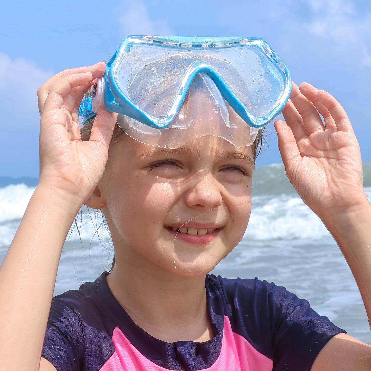 Findway kids diving mask, swimming goggles for boys and girls teenagers, snorkel mask with nose cover 180° panoramic HD anti-fog anti-leak diving mask for children 6-16 years.