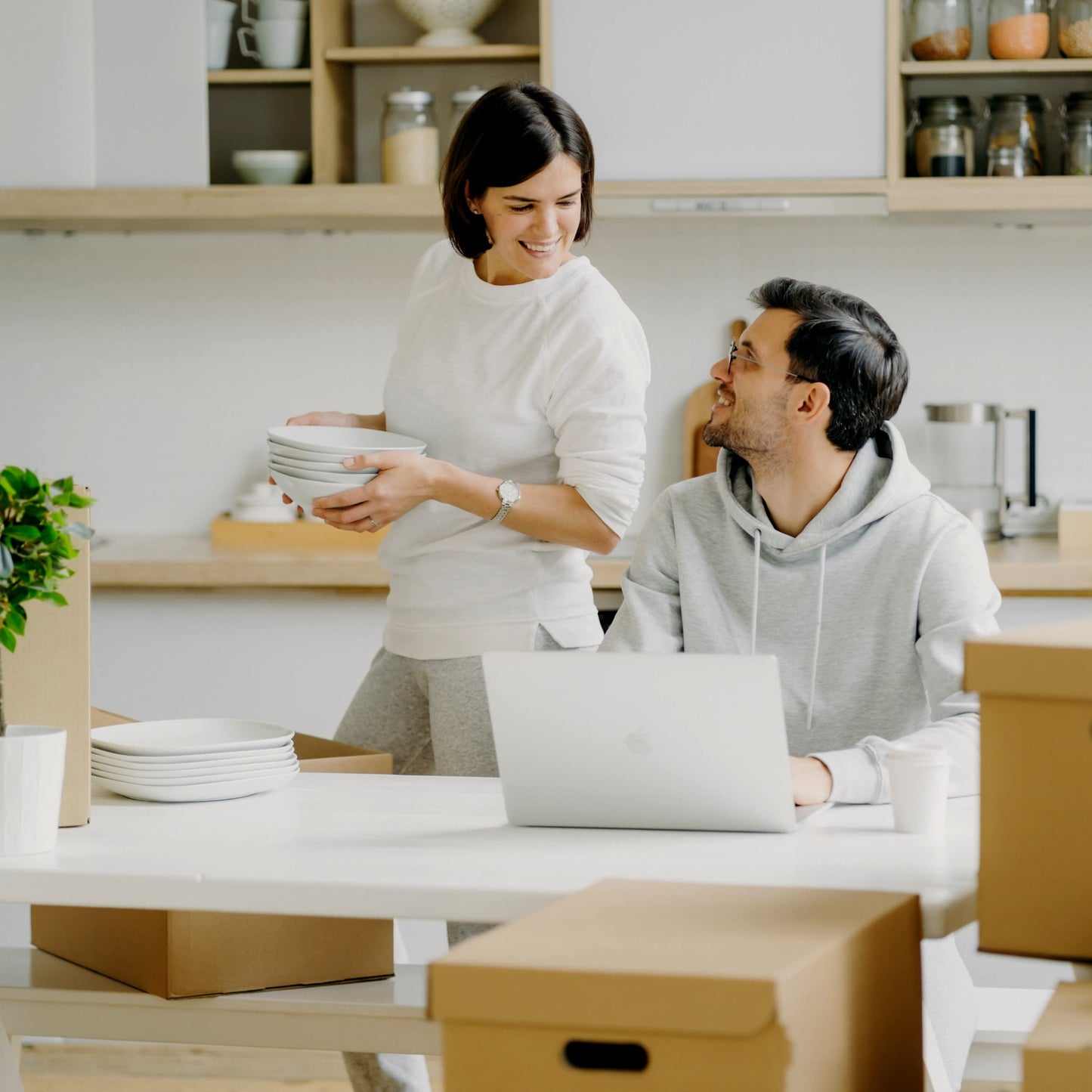 IDEA HOME 6-piece set moving box Movebox Archive box Storage box Made of cardboard with lid Very sturdy packing box with a load capacity of 30 kg Size: 431x333x294mm, Brown