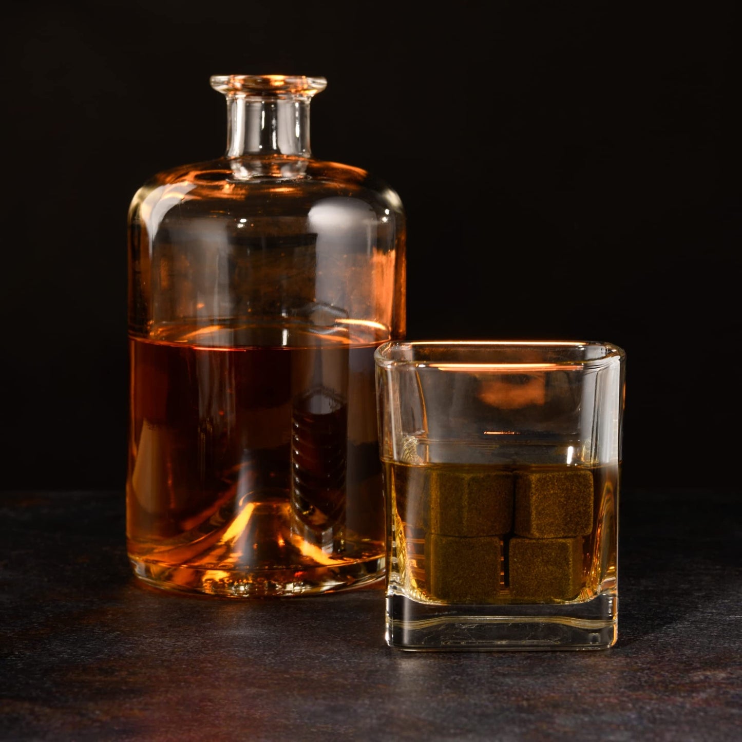 GOURMEO Whiskey Glass Set with Whiskey Accessories Stones - 2 Whiskey Glasses & 8 Cooling Stones - Whiskey Gift Set with Stainless Steel Tongs - Whiskey Gift Set for Men.