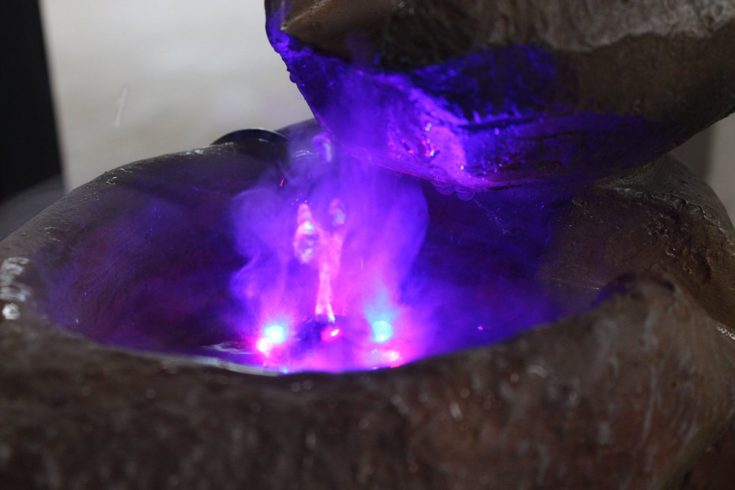 Arnusa mist maker with color-changing mode for IN & Outdoor use. Ideal for room fountains, water features, and fountain lighting.