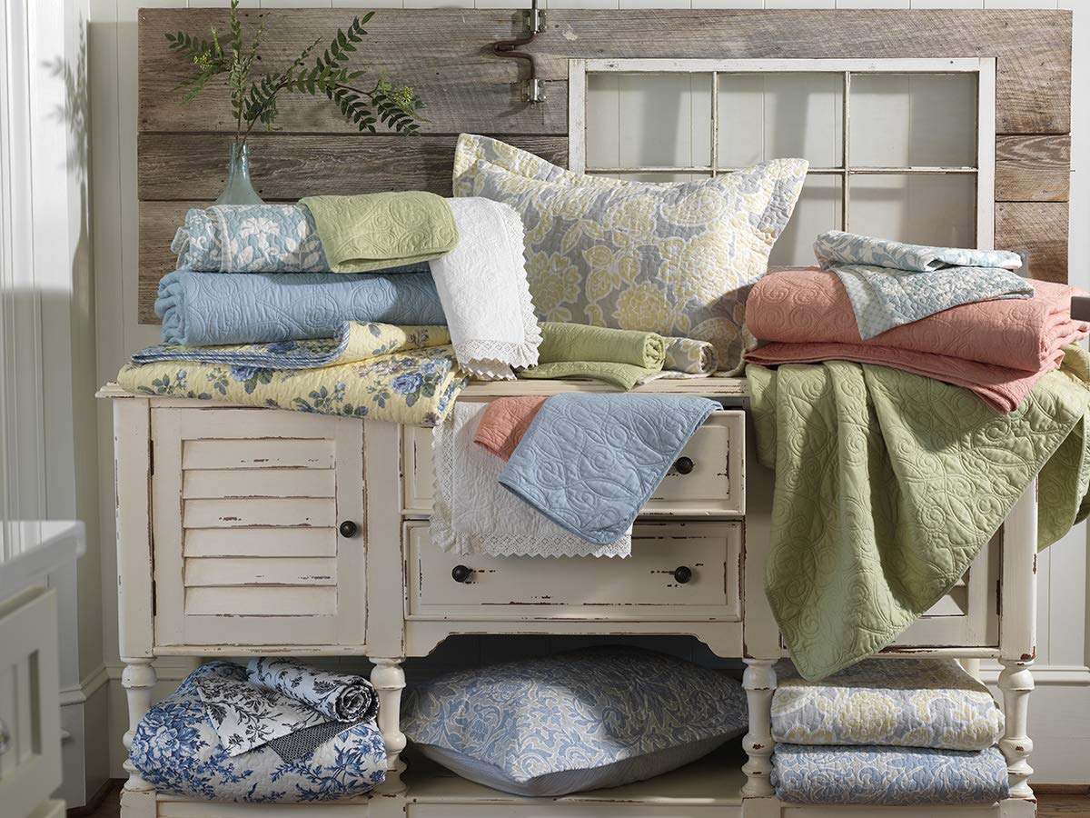 Laura Ashley - Double bed linen set, reversible cotton bedding with matching pillowcase, farmhouse-inspired home décor (paisley patchwork pattern, blue, double bed)