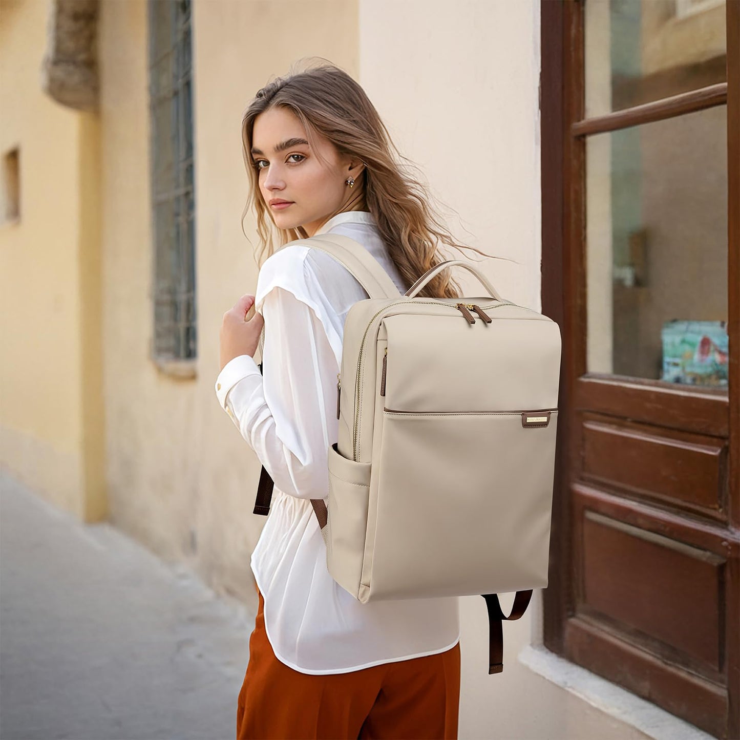 GOLF QUALITY laptop backpack, carry-on backpack 16 inches, backpack for women and men, waterproof business backpack, daypack for school, cycling, leisure, and travel in apricot color.