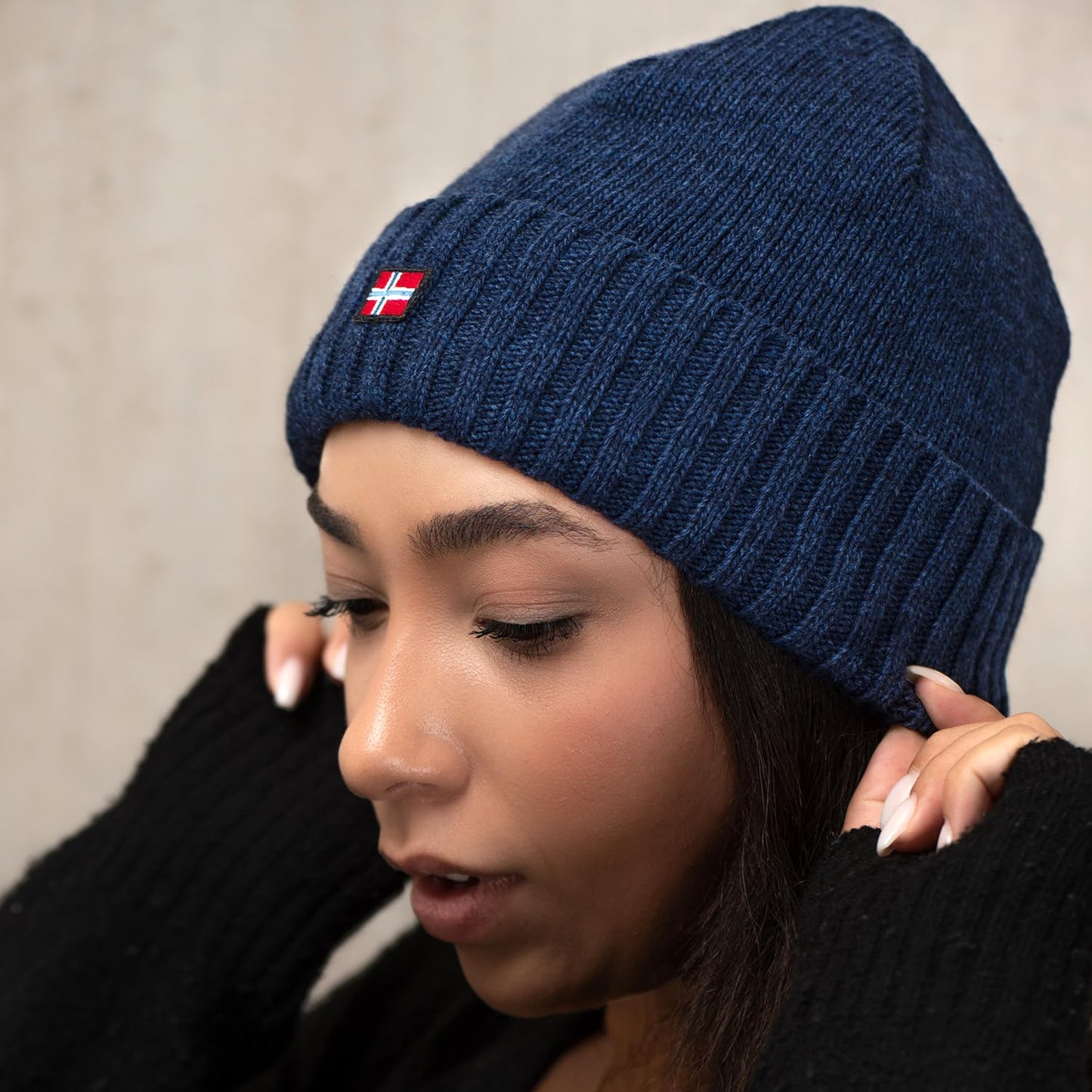 ACE Norway winter hat made from sheep wool - warm knit hat for women & men - soft woolen hat for adults - dark blue