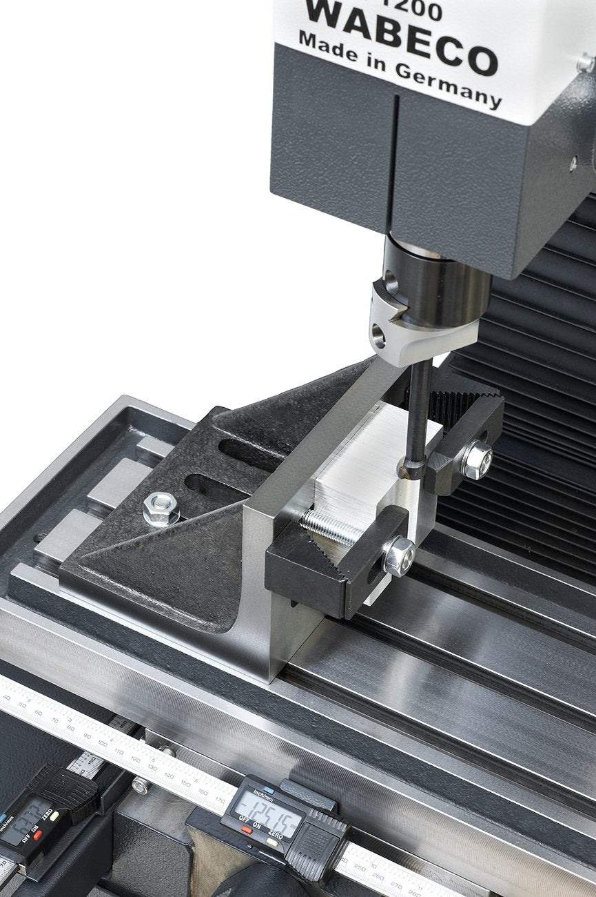 WABECO Clamping Angle 90° 115x90x75 mm with 2 reinforcement ribs.
