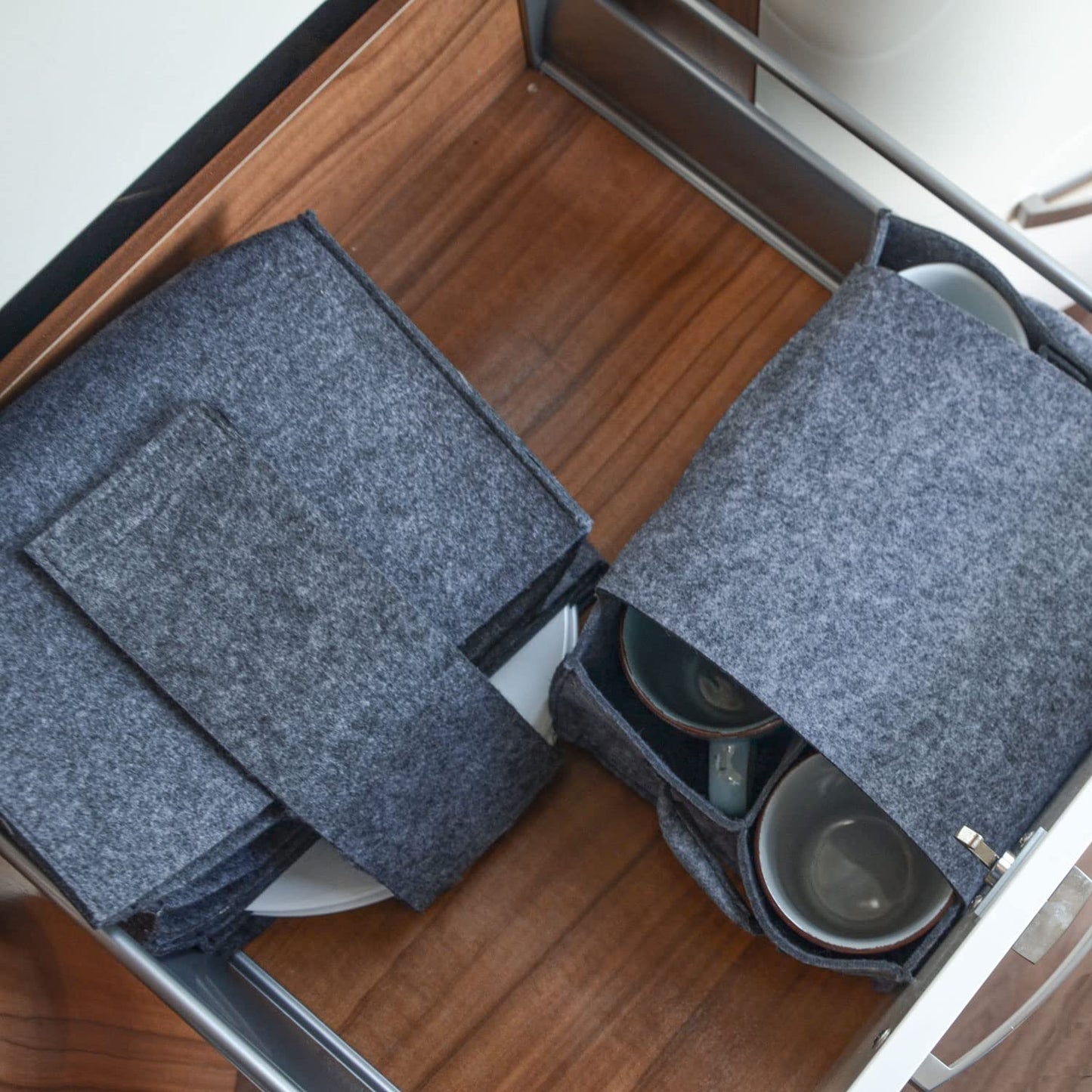 DuneDesign 2-piece set: RV felt plate holder & cup holder for camping - glass holder RV plate organizer cabinet dish storage RV organization system caravan campervan gadgets camper