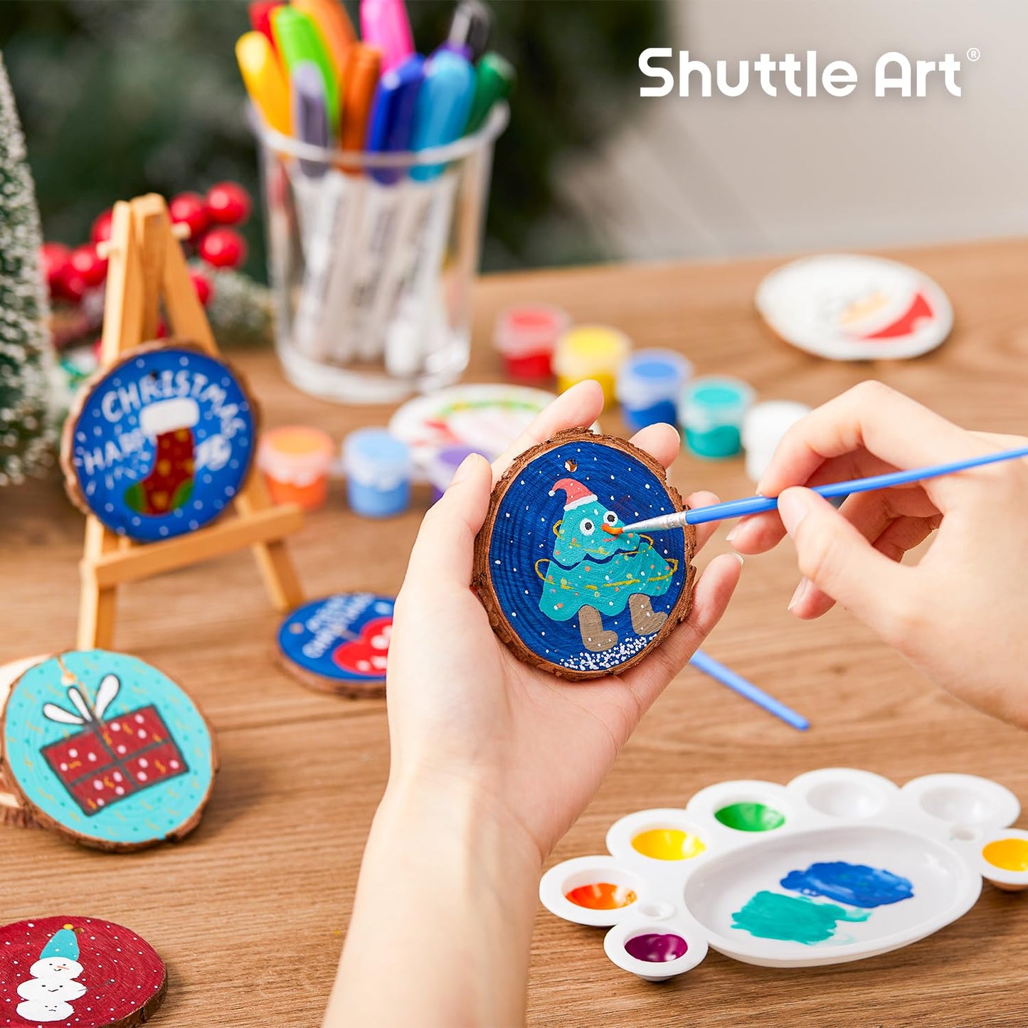 Shuttle Art Wooden Discs for Crafts, 70 Pieces 7-8cm Pre-Drilled Tree Slices with Hole, Natural Wood Slices for Painting with Acrylic Paints and Permanent Marker, Wood Circles, Suitable for Children, Christmas Decoration.