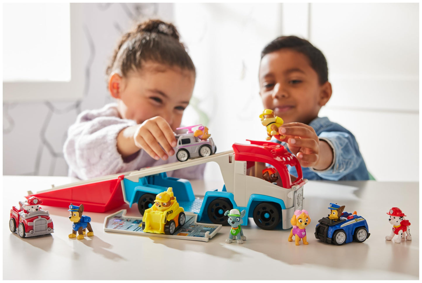 PAW Patrol - Pup Squad Mini-Patroller Team Vehicle with Chase toy car, suitable for children aged 3 and up.