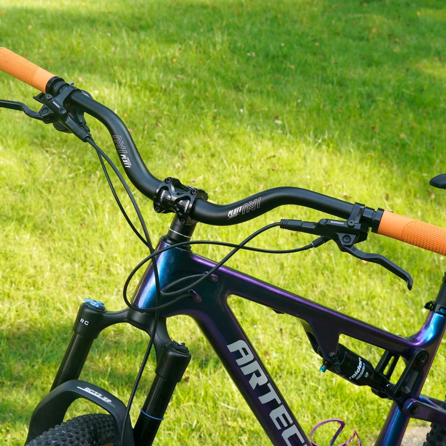 FLAT bicycle handlebar 25.4/31.8 * 620/780, mountain bike riser handlebar made of lightweight aluminum alloy, ideal for MTB (31.8mm-780mm, 120mm Rise)