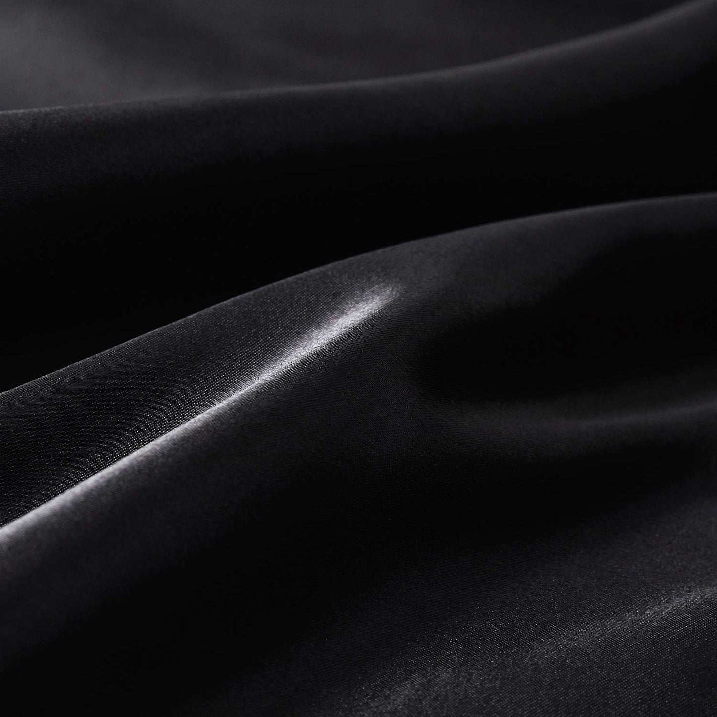 Boqingzhu Satin Bedding 220x240cm King Size Black Solid Glossy Silk Duvet Cover with Zipper and 2 Pillowcases 80x80cm