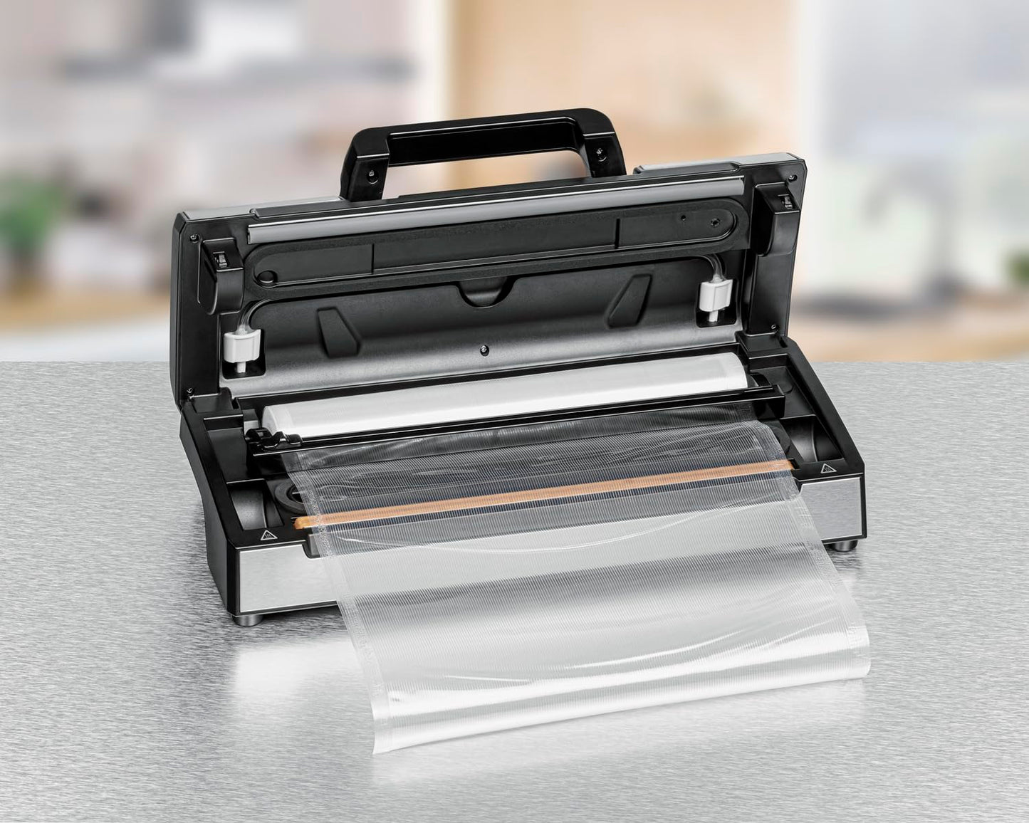 ROMMELSBACHER vacuum sealer VAC 385, 12 liters/minute, one-hand operation, roll storage, strong sealing seam, hose connection for containers, automatic & manual vacuuming and sealing, stainless steel