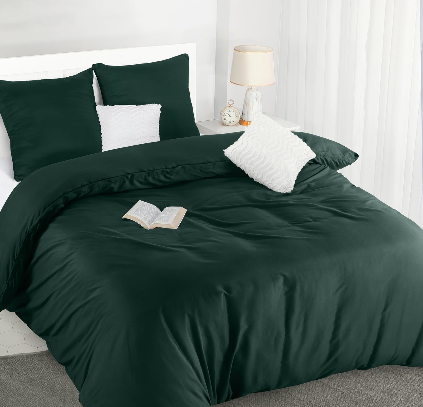 Utopia Bedding Bedding Set - Microfiber Duvet Cover 102x94 inches + 2 Pillow Shams 26x26 inches - Emerald