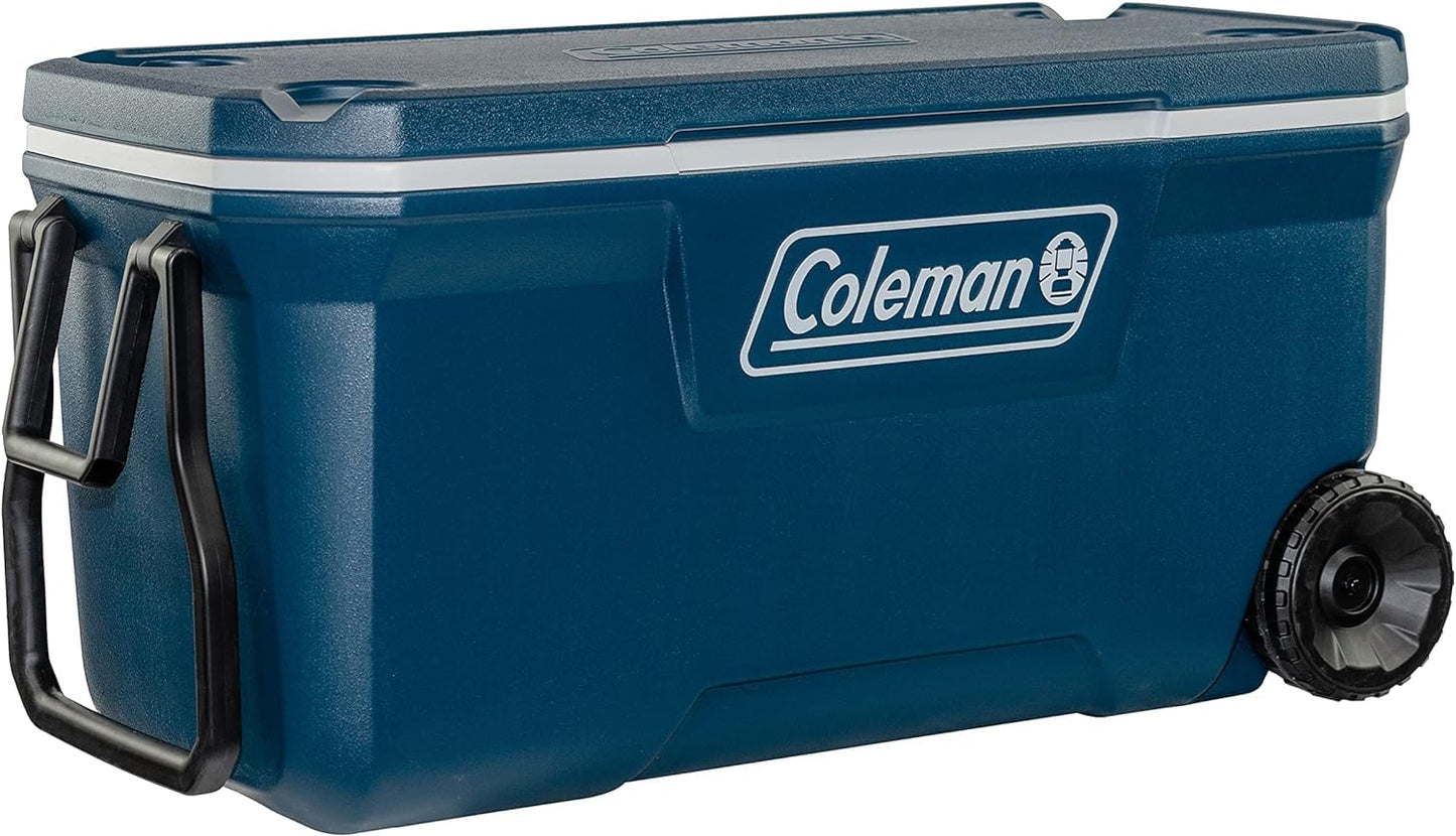Coleman Xtreme 100QT cooler with wheels, thermobox with 94L capacity, high-quality PU full foam core insulation, keeps cool for up to 5 days & Campingaz Cool Pack - Freeze Pack M20, 17 x 3 x 20 cm.